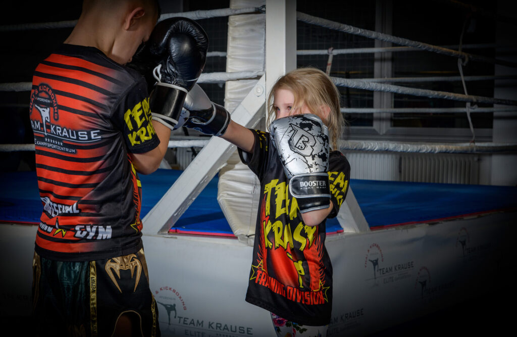 TEAM KRAUSE Kickboxen K-1 / Muay Thai für Kinder